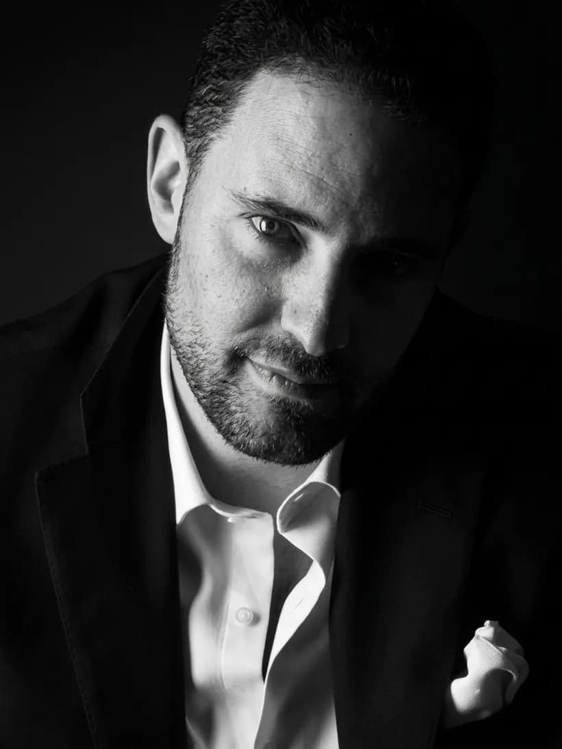 Jorge Cohen, retrato en claroscuro